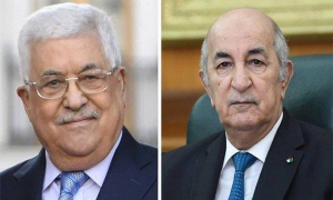 عباس يطلع تبون على تطورات العدوان الإسرائيلي المتواصل