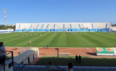 أزمة البنية التحتية في الرياضة التونسية تطفو على السطح من جديد: الاتحاد المنستيري محروم من اللعب في بن جنات في أول مغامرة قارية