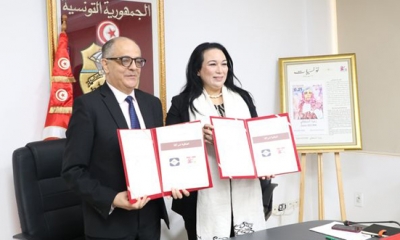 إمضاء اتفاقية شراكة بين وزارة المرأة والديوان الوطني للبريد