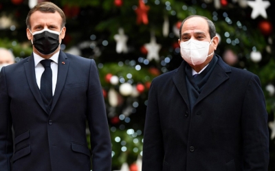 الرئيس المصري عبد الفتاح السيسي في زيارة دولة إلى باريس: ماكرون بين دعم الشراكة الاستراتيجية وحماية حقوق الإنسان