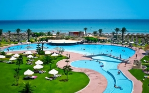 المندوب الجهوي للسياحة في مدنين يدعو التونسيين إلى السياحة الداخليّة