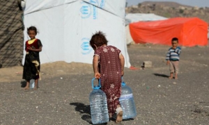 منظمات دولية تدق ناقوس الخطر: 6 ملايين طفل يقتربون من المجاعة... هل تنهي المصالحة السياسية الكوارث الإنسانية في اليمن؟