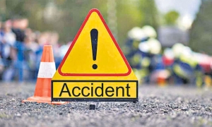 حادثة اصطدام سيارتين بحافلة نقل عمومي في اريانة:  إصابة 6 ركاب بإصابات متفاوتة