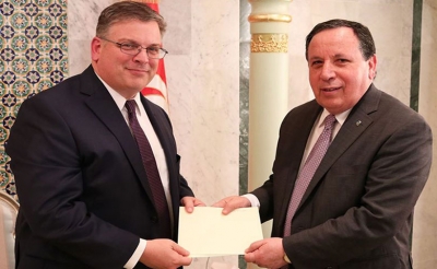 وزير الشؤون الخارجية تسلم نسخا من أوراق اعتماد سفير الولايات المتحدة الجديد بتونس