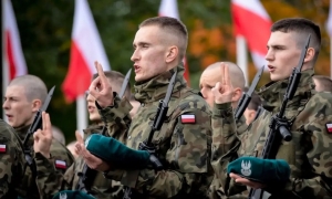 بولونيا ستنشر ألفي جندي إضافي عند الحدود مع "بيلاروس"