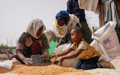 أمريكا تستأنف تقديم المساعدات الغذائية إلى لاجئين في إثيوبيا