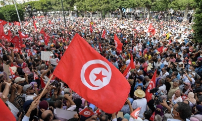 المعارضة تحشد لتحرك 10 جانفي..من مسبح البلفيدير إلى شارع الثورة: مسيرة شعبية بلا رايات أو شعارات حزبية وبلباس موحد