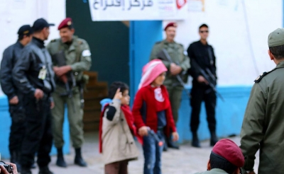 الأمنيون والعسكريون يقترعون هذا الأحد:  تقريب مراكز الاقتراع مع عدم نشر سجلّ الناخبين فيها  وعدم التحبير والفرز يوم 6 ماي