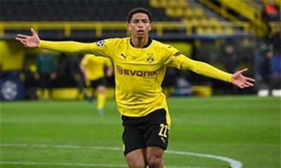 بيلينغهام يختار الرقم "5" في ريال مدريد