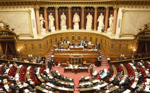 انتقادات بعد المصادقة على قانون جديد ضد الإرهاب في فرنسا