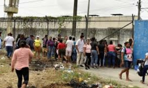 مقتل 31 شخصا خلال مواجهات بين عصابات متنافسة في سجن بالإكوادور