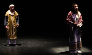 مسرحية «صناديد» إخراج مروان الرزقي في قاعة المبدعين الشبان: المسرح سؤال في التاريخ وتساؤل دائم عن الحقيقة