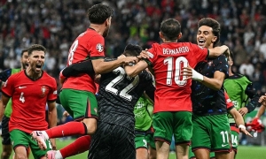 البرتغال تضرب موعدا مع فرنسا في ربع النهائي