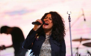 دينا الوديدي لـ«المغرب»:  الموسيقى لغة لا تحتاج ترجمة وأكره أن يصنّف فني في خانة ضيّقة
