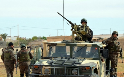 في عملية نوعية استباقية : القضاء على عنصر إرهابي وإصابة آخرين الشيباني : نجاح العملية في هذا الوقت يبعث رسائل ايجابية ويؤكد جاهزية الوحدات الأمنية لمختلف المحطات