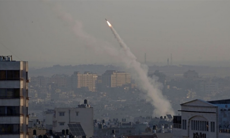 إطلاق قذيفة صاروخية من قطاع غزة على جنوب إسرائيل
