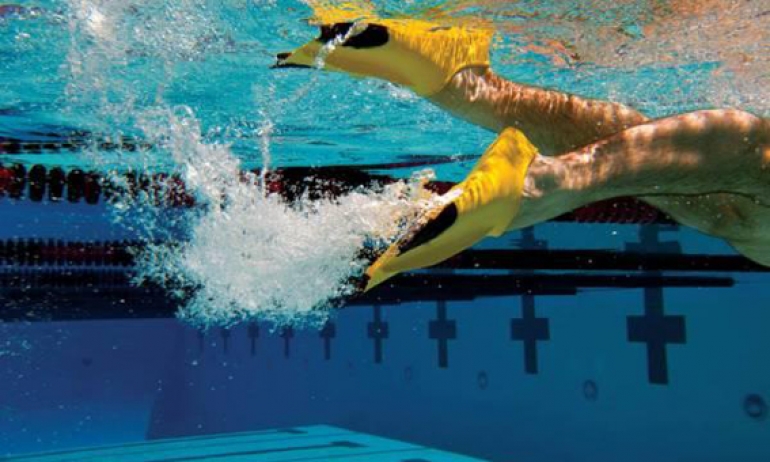 المنتخب الوطني للسباحة بالزعانف يشارك في بطولة العالم بايطاليا